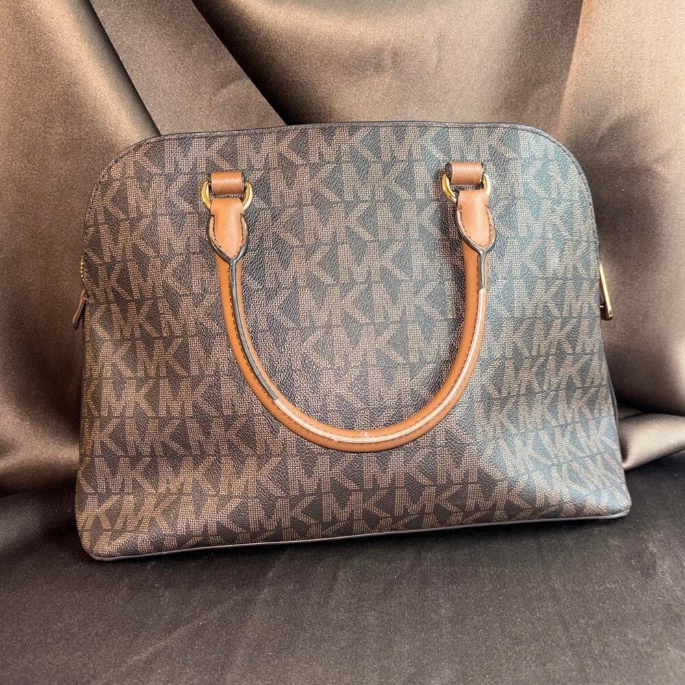 Michael Kors Large Dome Satchel *handle wear / otherwise excellent condition* - Picture 8 of 8